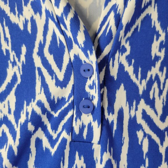 Claudia Richard Womens Blue‎ White Sleeveless Tunic Top M Geometric Ikat Print - Picture 4 of 8